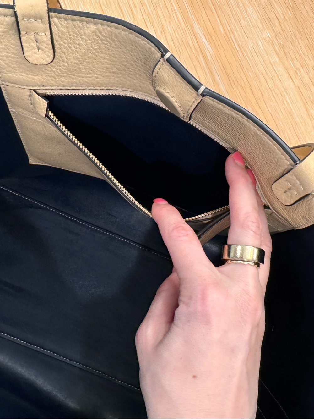 Tory Burch Beige Leather Tote Bag - Picture 6 of 13